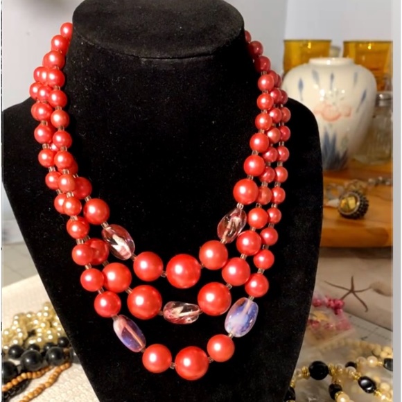 Vintage multi strand necklace lucite with glass excellent condition NWOT - Picture 14 of 14